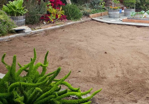 Will landscaping fabric kill grass?